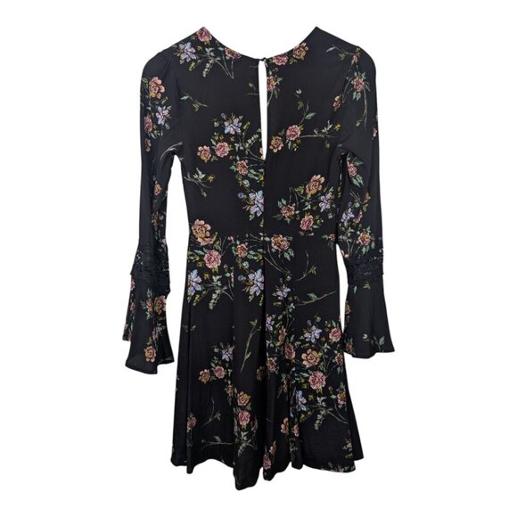 ASTR The Label | Floral Bell Sleeve Dress | Size XS | Black Multicolor - Picture 3 of 9
